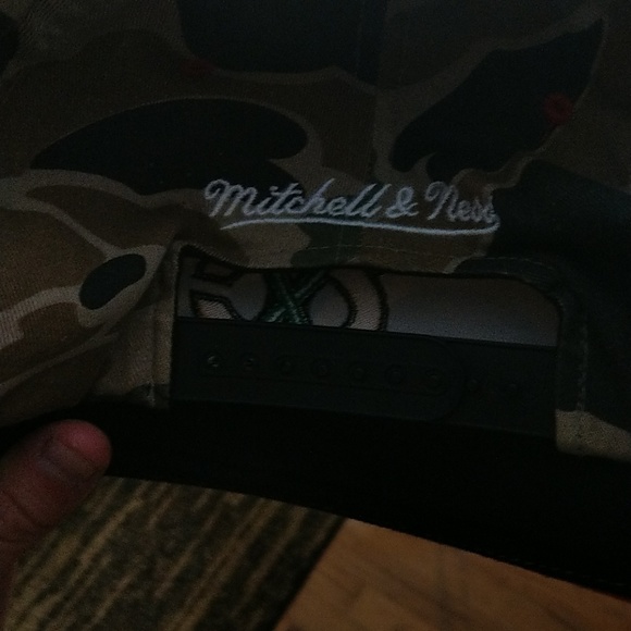 Hat - Picture 2 of 4